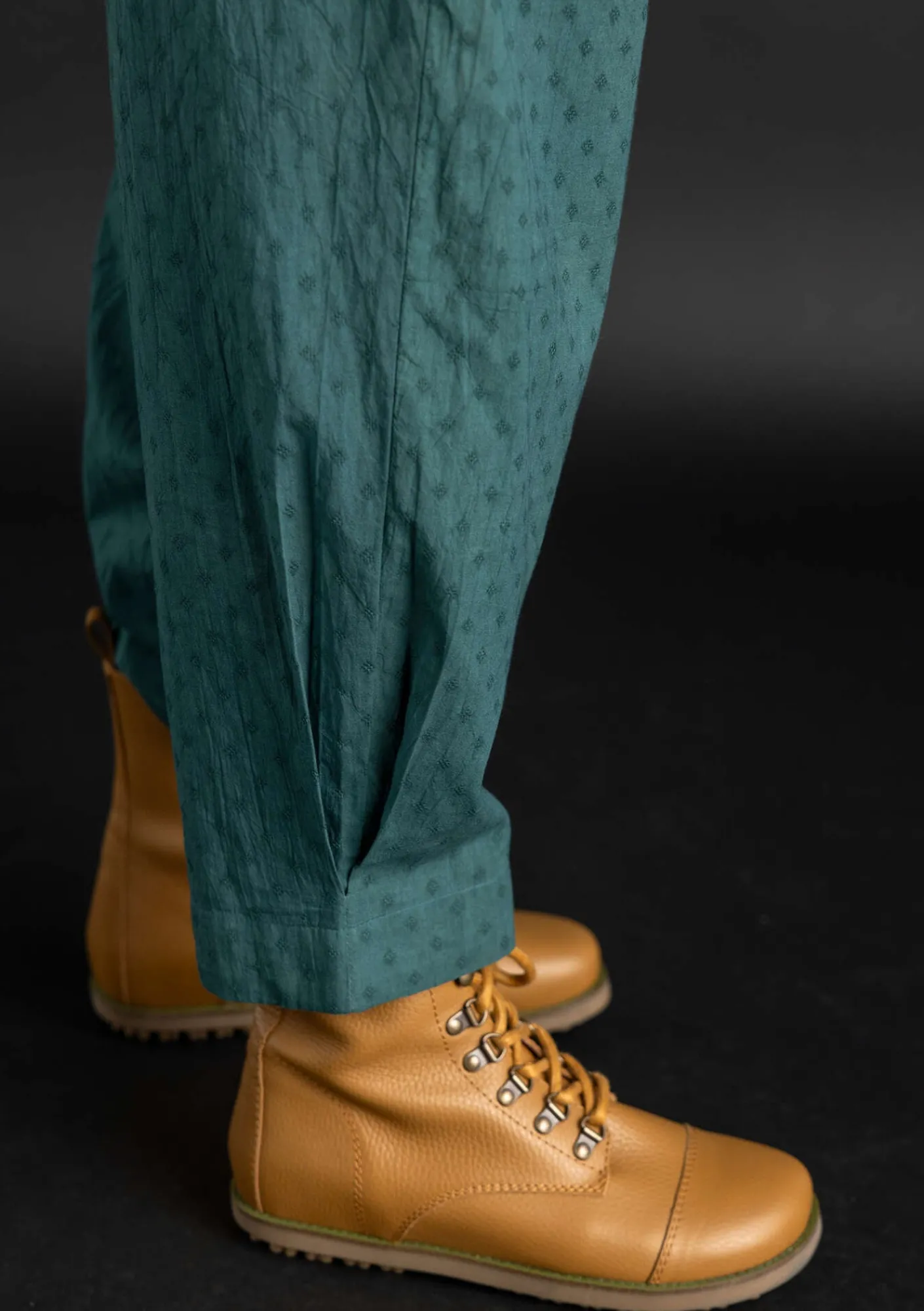 Gudrun Sjödén Hosen>Hose aus Bio-Baumwolldobby Opalgrün
