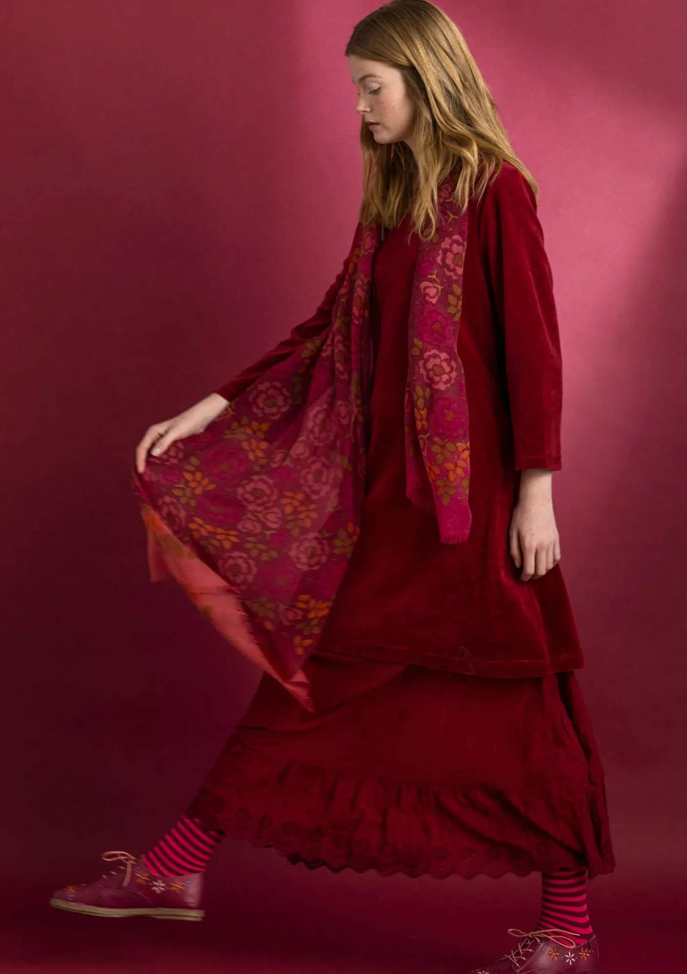 Gudrun Sjödén Accessoires>Schal „Astrid“ aus Wolle Granatapfel